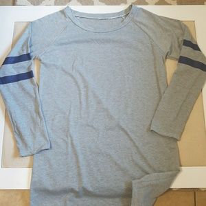 GRAY LONG SLEEVE TEE